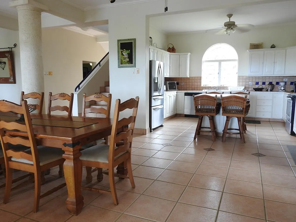 Casa La Mancha Villa Mount Irvine